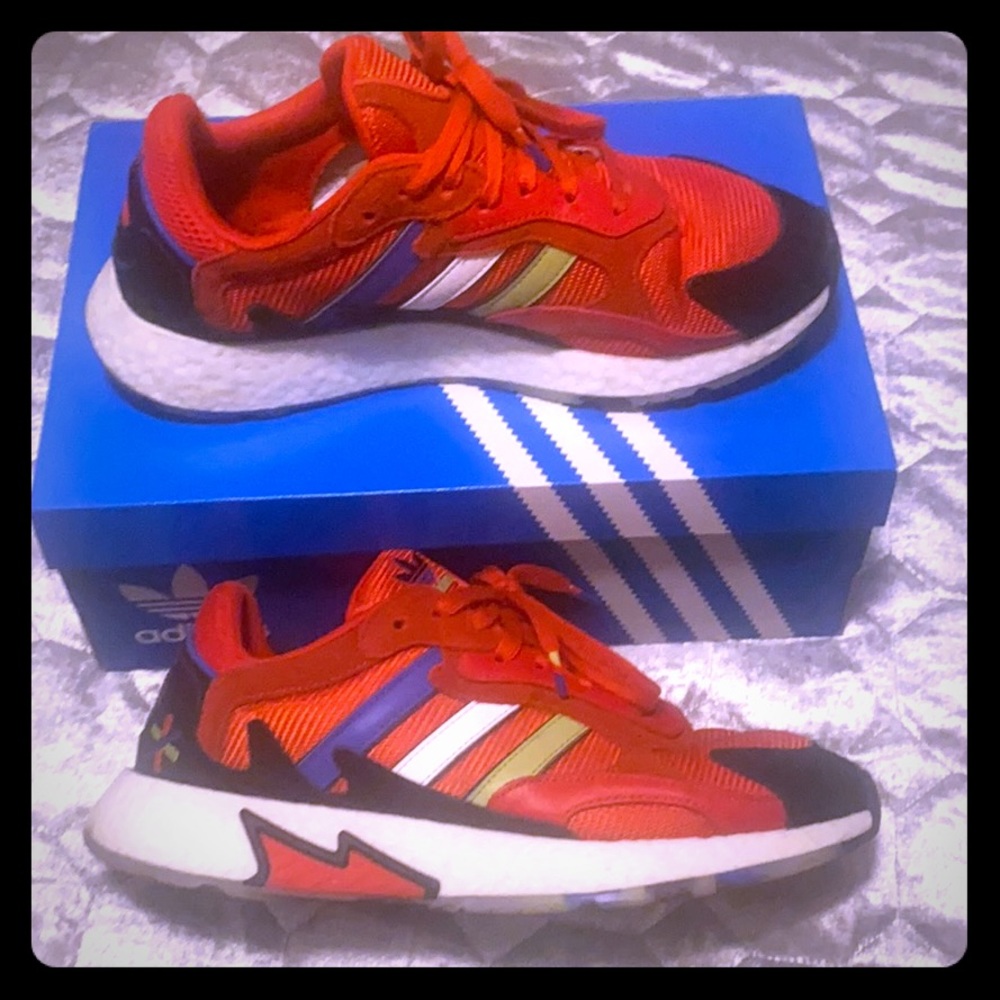 Adidas with ultra boost technology